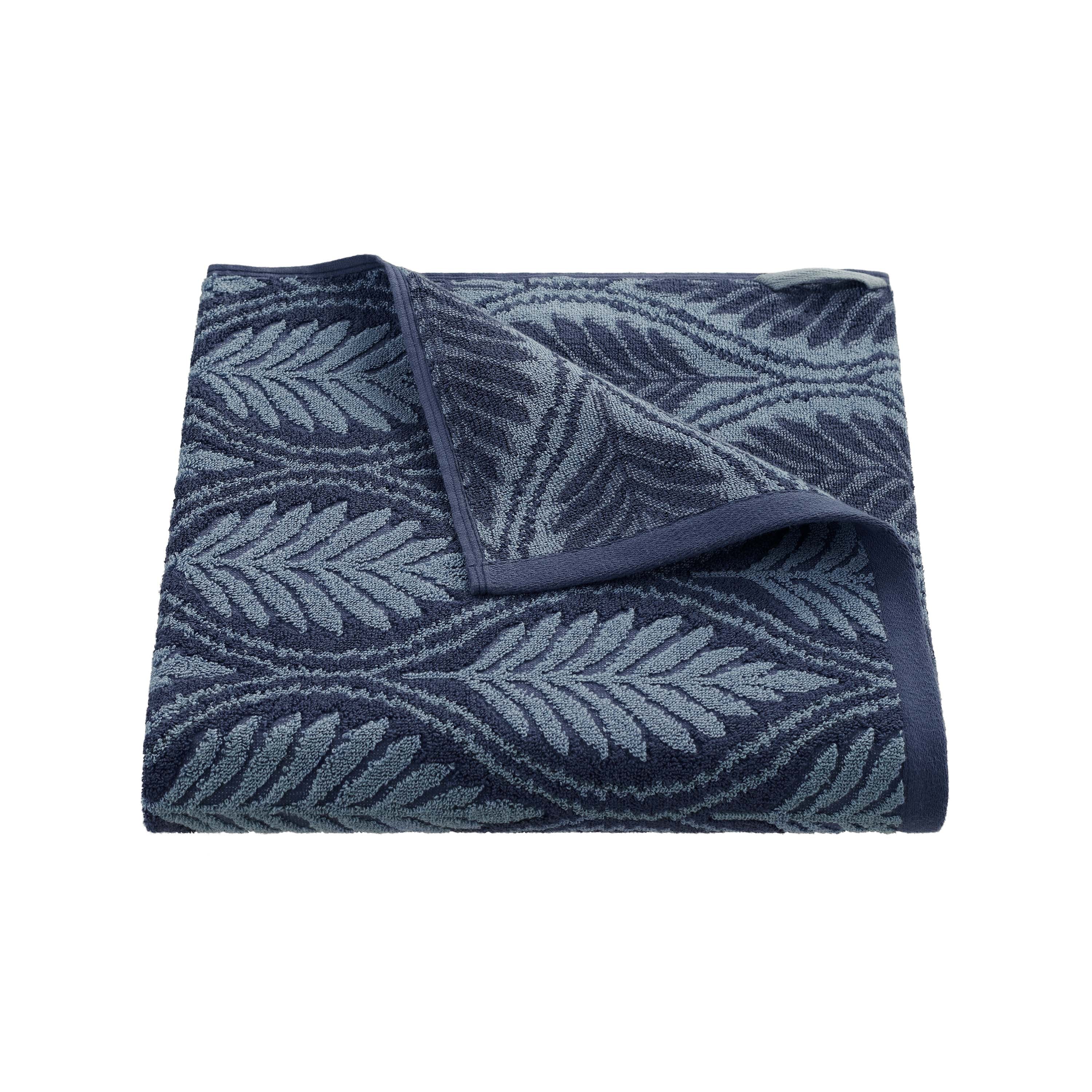 1-Martex-Restore-Bath-Towel-Navy-FoldedSILO-3000px.jpg