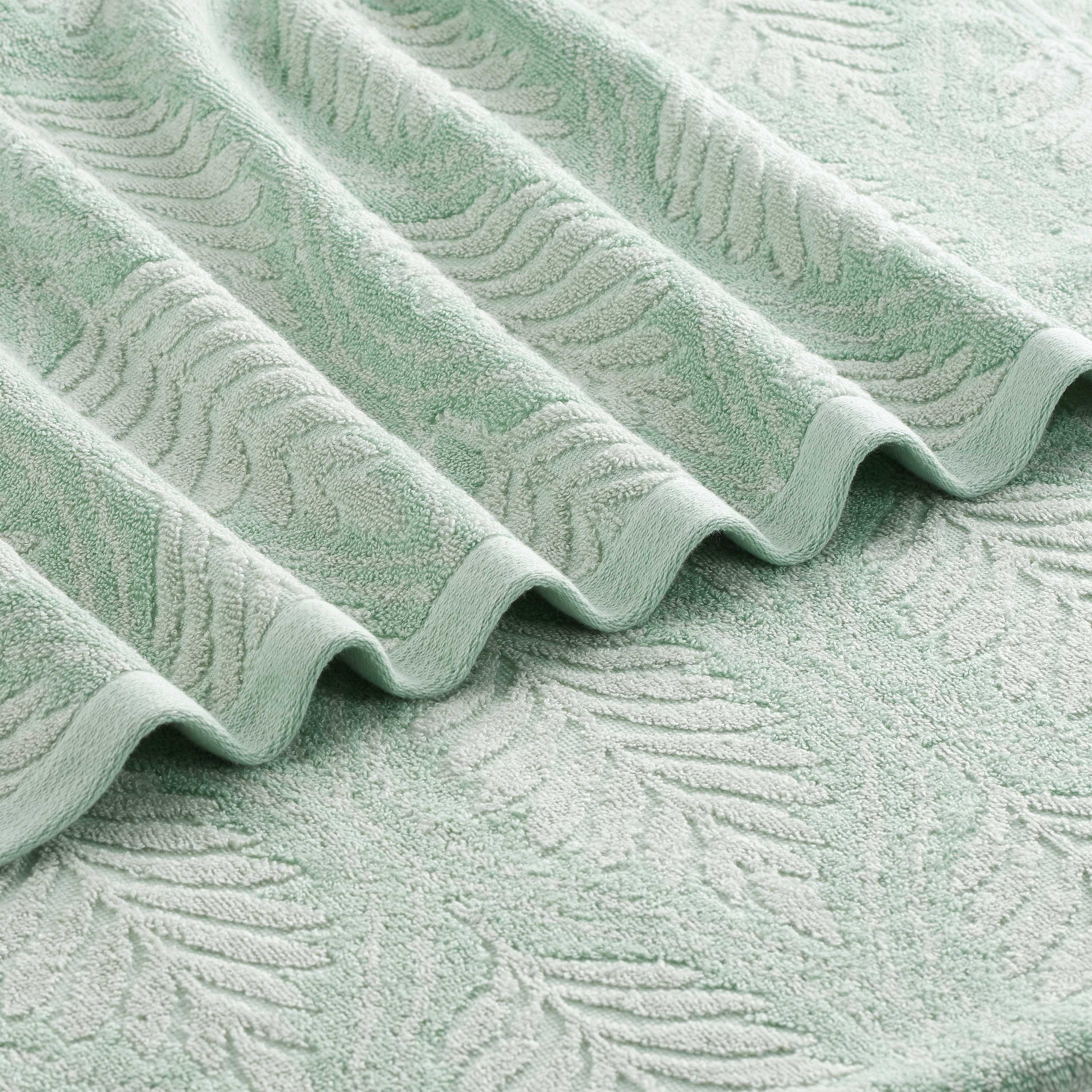 6-Martex-Restore-Bath-Towel-Sage-Detail-3000px.jpg