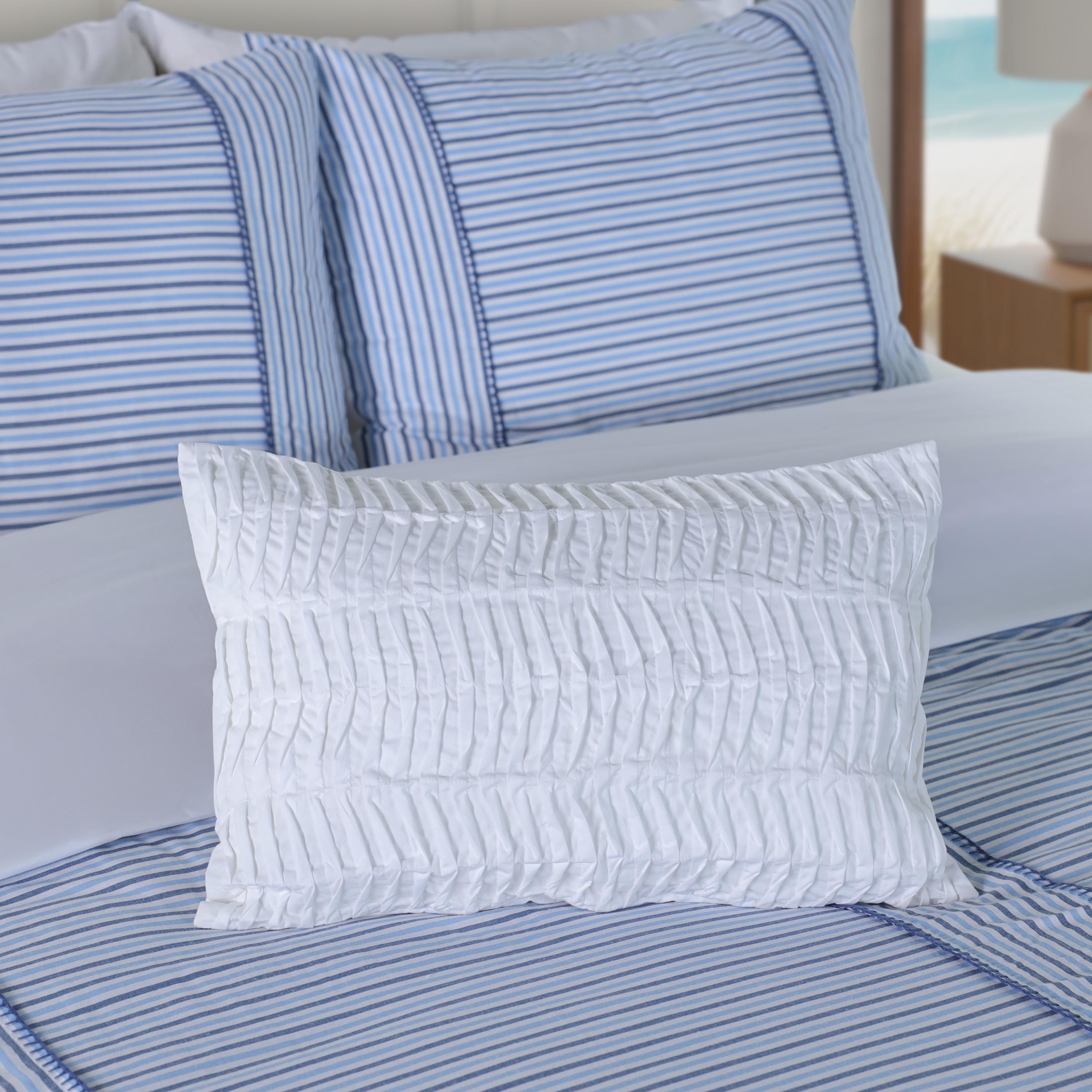 ST-Waves-DecPillow-MAIN-AmeliaCS-3000px.jpg