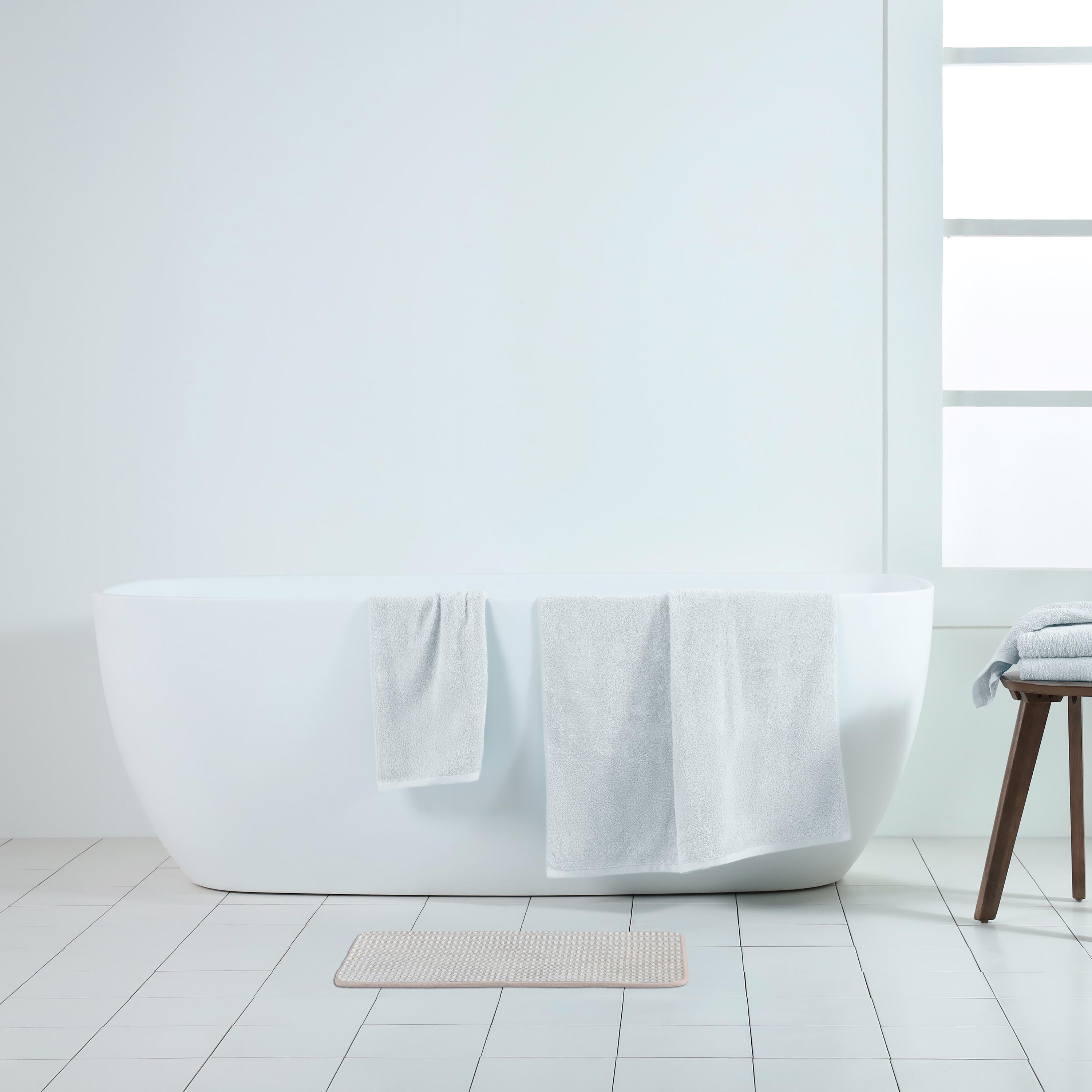 Vellux-Bliss-MemoryFoam-BathRug-Sand-17x24in-HeadOn-3000px.jpg