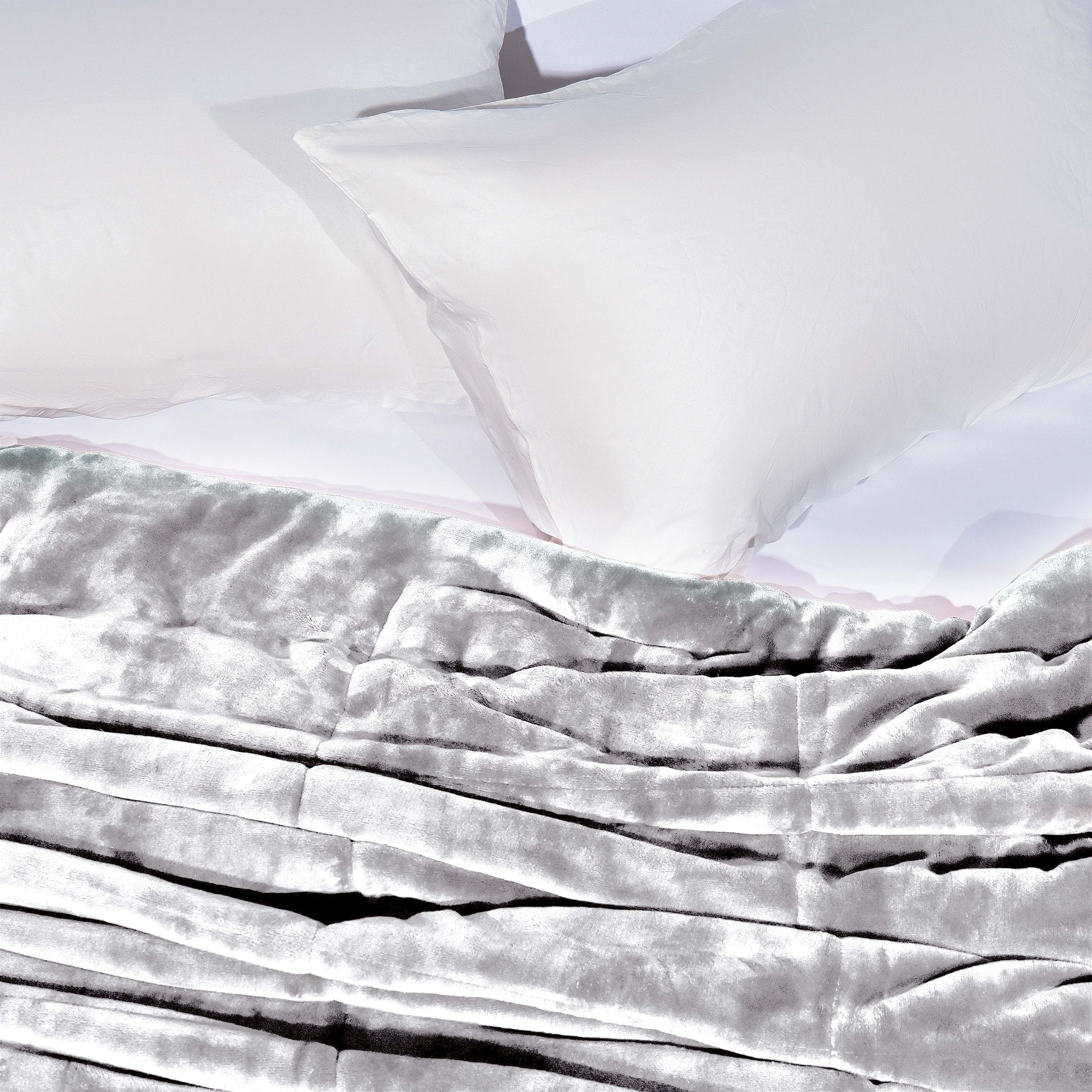 Vellux Plush Luxe Ultra Soft Filled Blanket