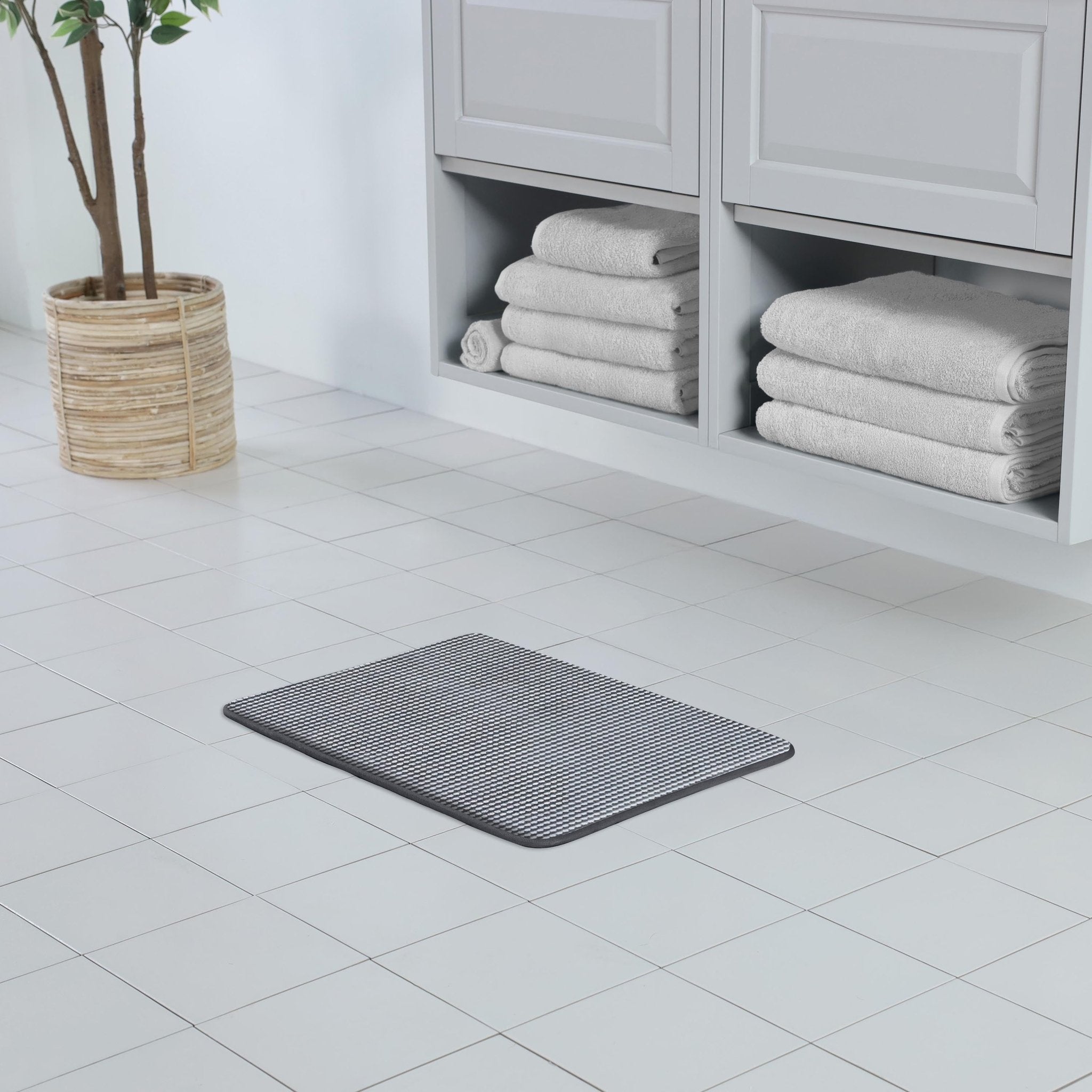 Vellux Bliss Non-Skid Backing Memory Foam Bath Rug