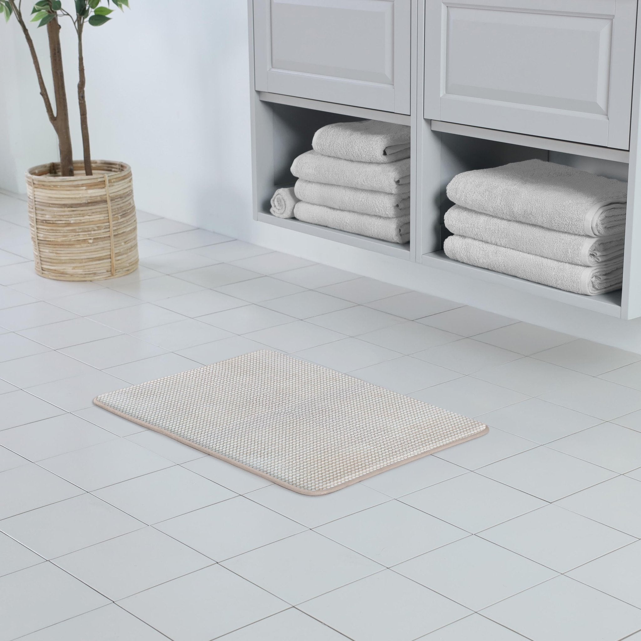 Vellux Bliss Non-Skid Backing Memory Foam Bath Rug