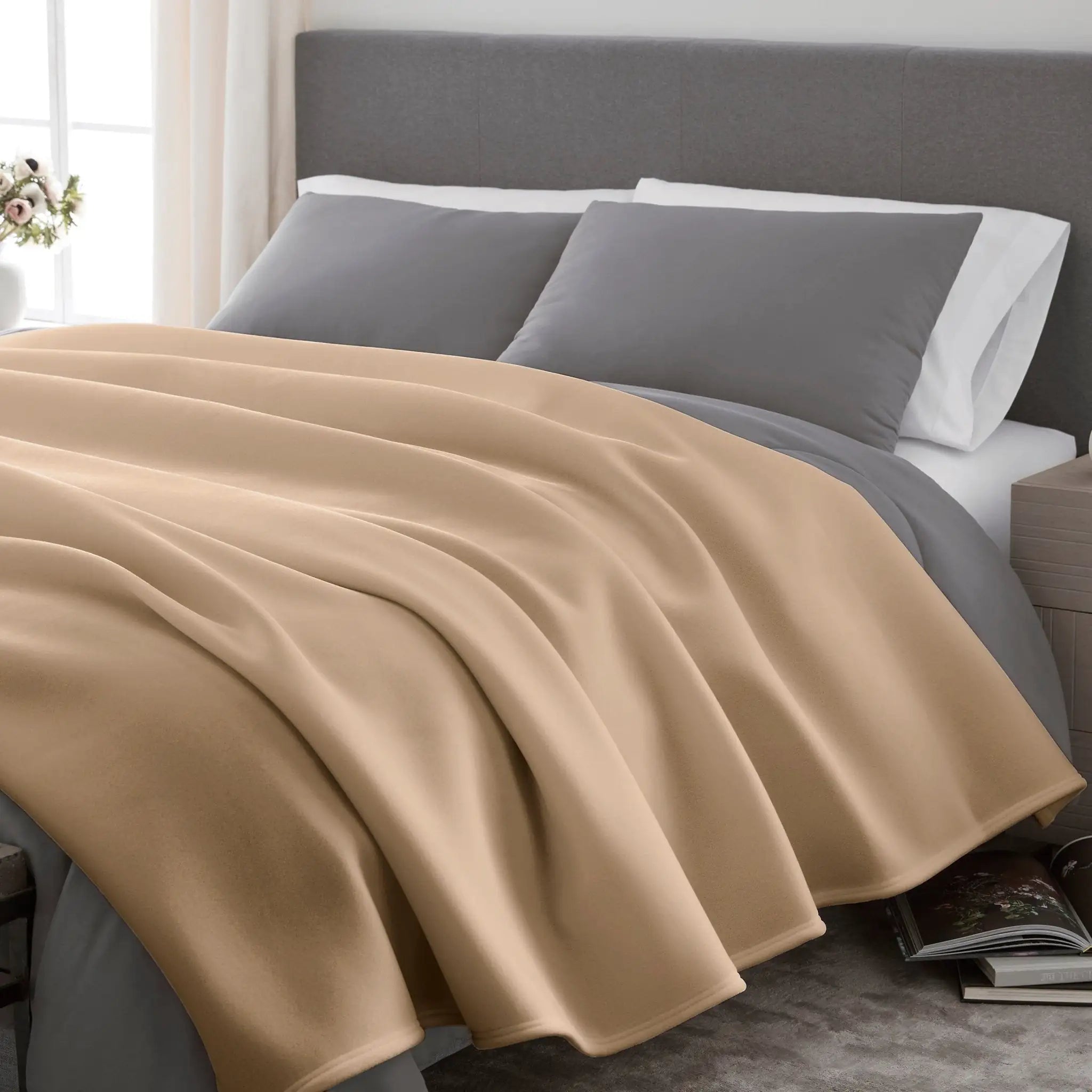 Vellux Original All-Season Blanket