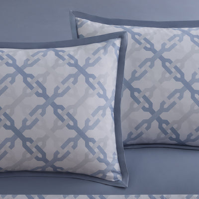 CDHxM-Linea-ComforterSet-Blue-Closeup-Detail-3000px.jpg