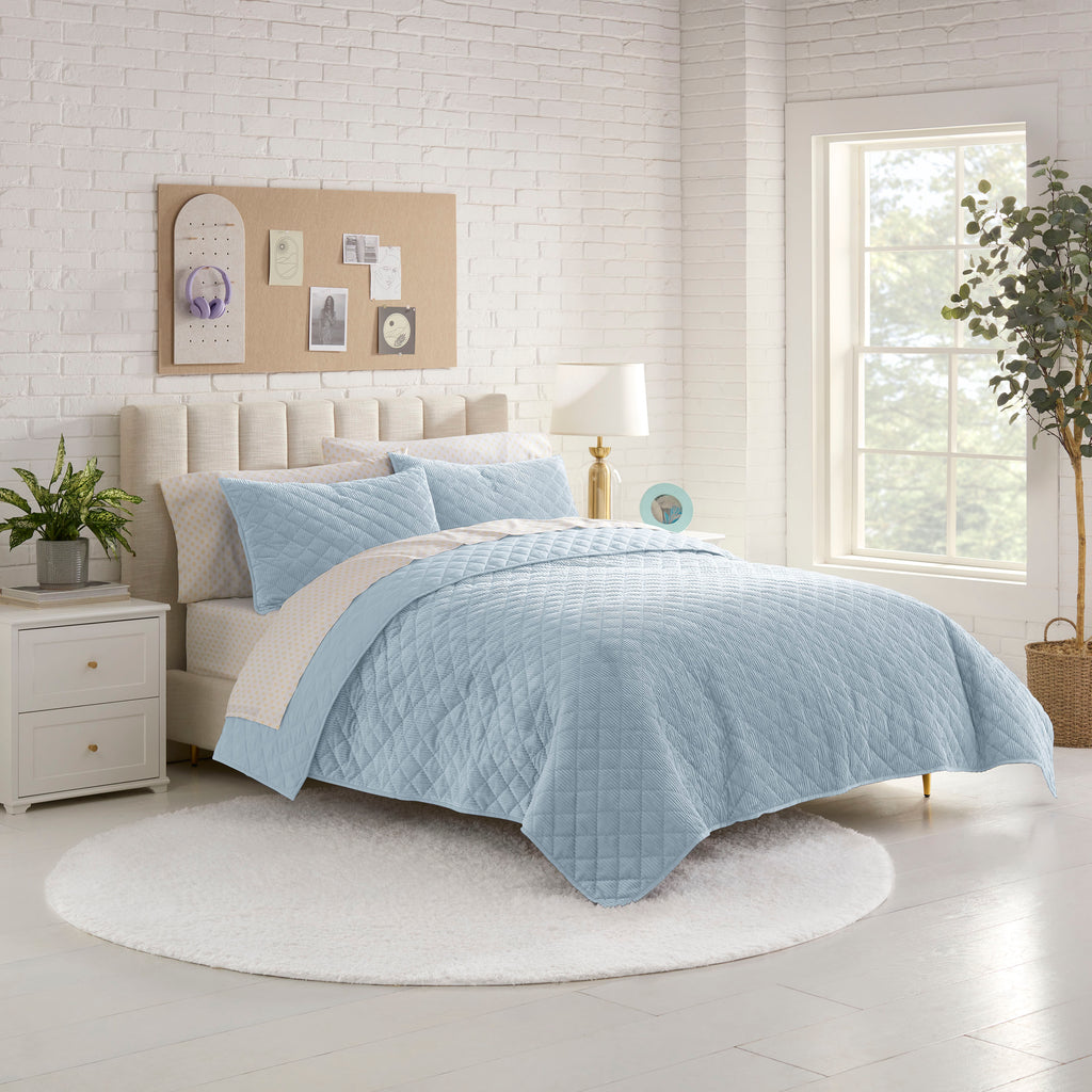 LemonTree-Cece-QuiltSet-BalladBlue-Main-Angled-3000px.jpg