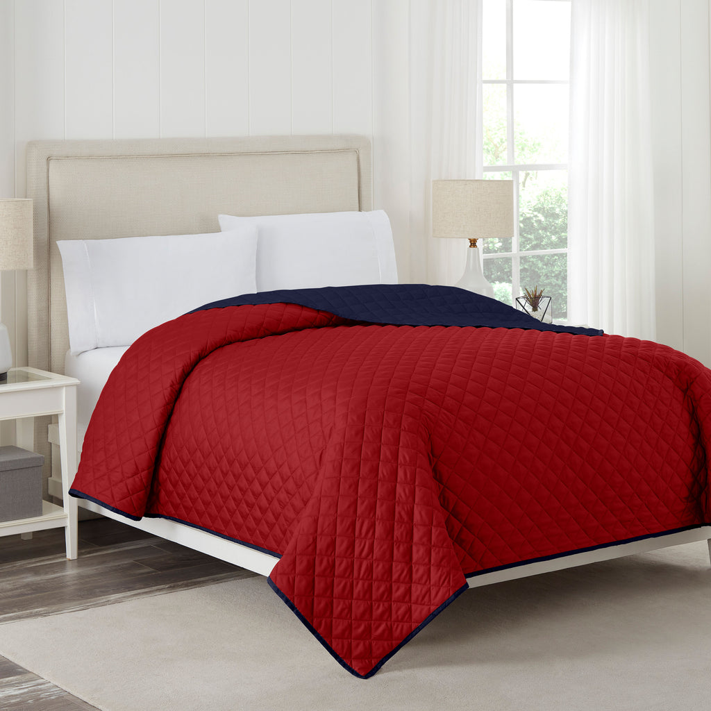 Martex-AAFES-RevCoverlet-RedNavy-Angled-3000px.jpg