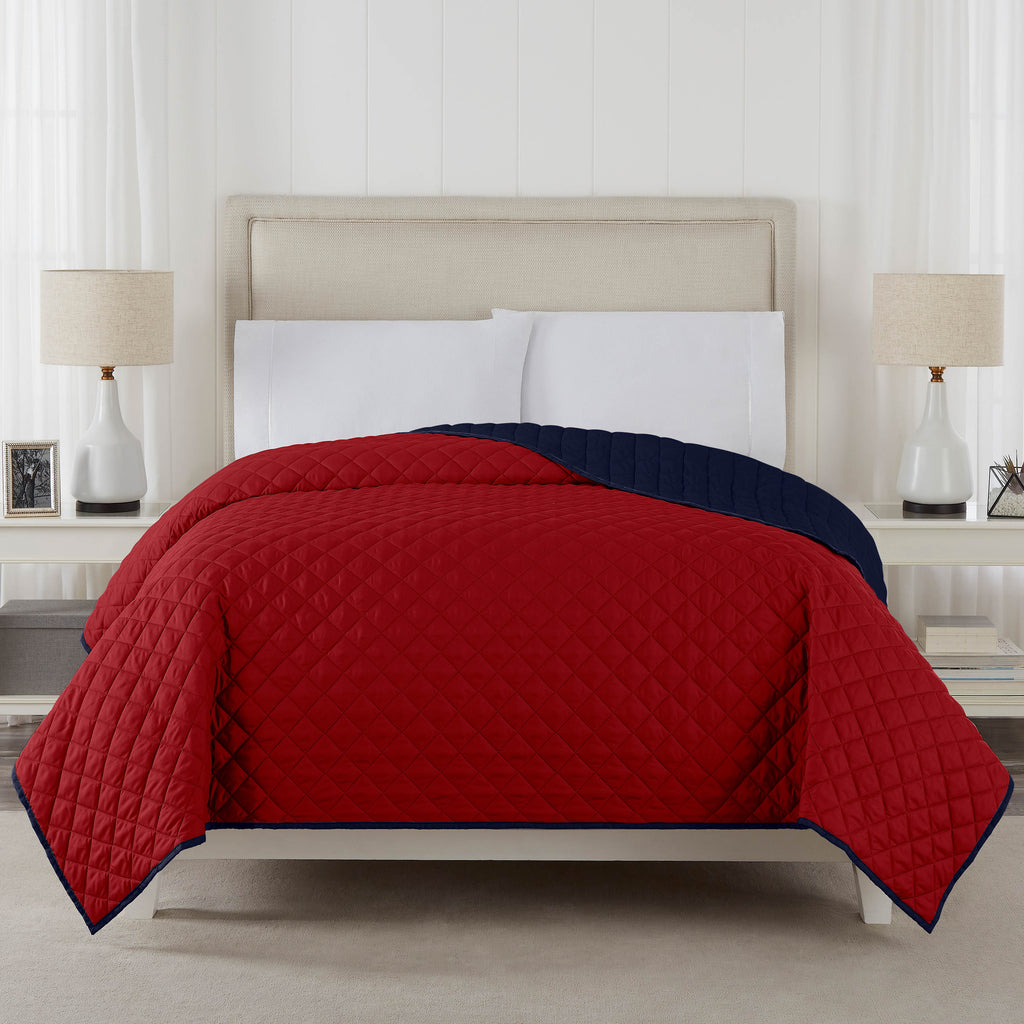 Martex-AAFES-RevCoverlet-RedNavy-HeadOn-3000px.jpg