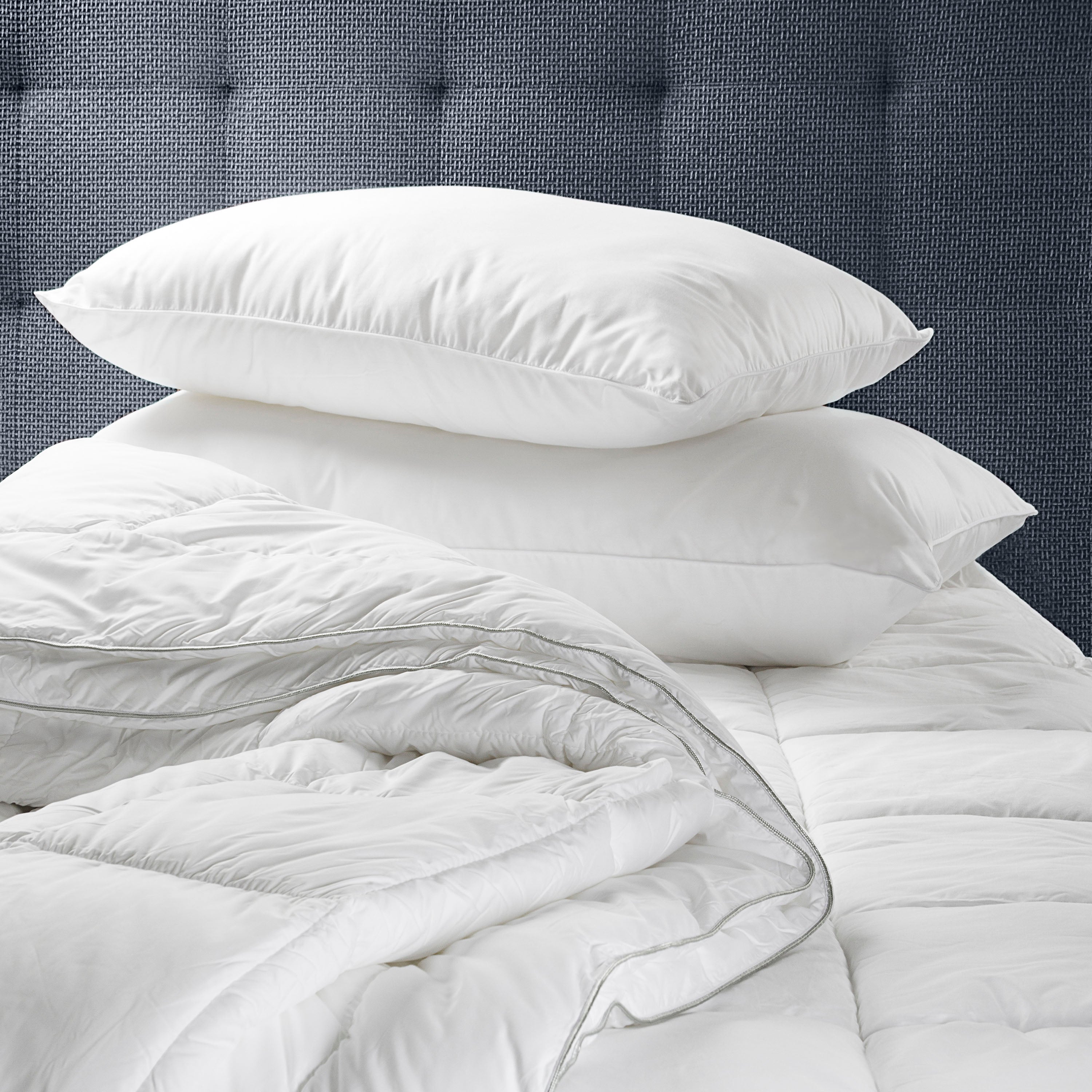Clean Design Home Allergen-Barrier 300 Thread Count Super Soft Down Alternative Comforter