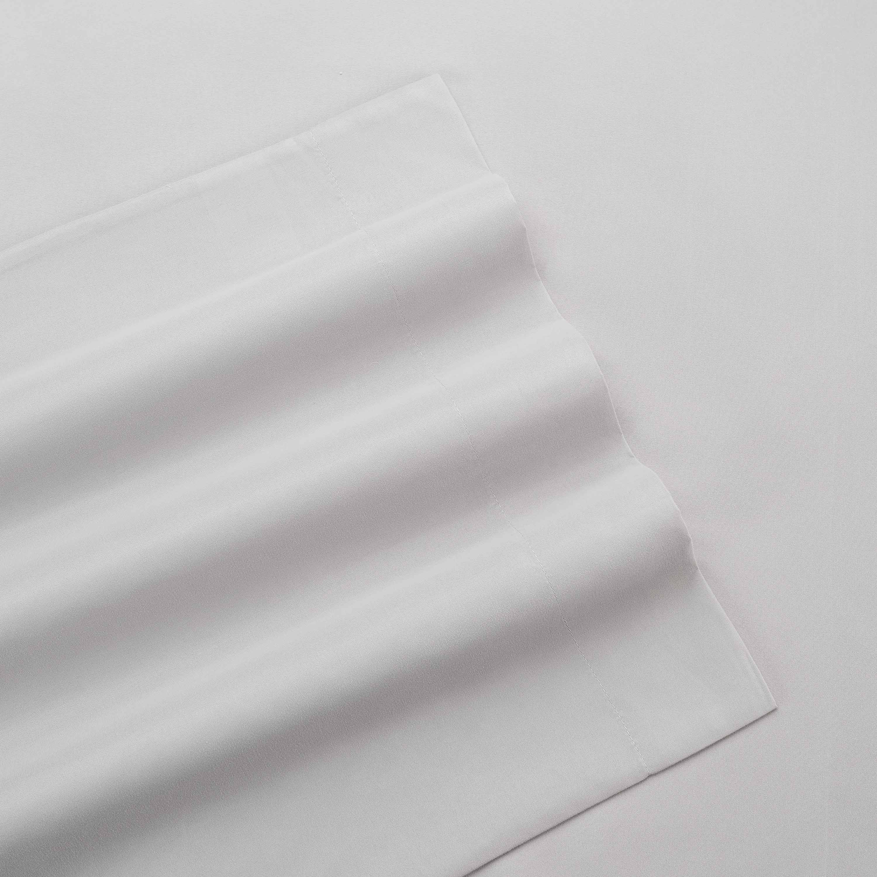 Martex-Easy-Living-Microfiber-Light-Grey-Sheet-Set-Detail-3000px.jpg