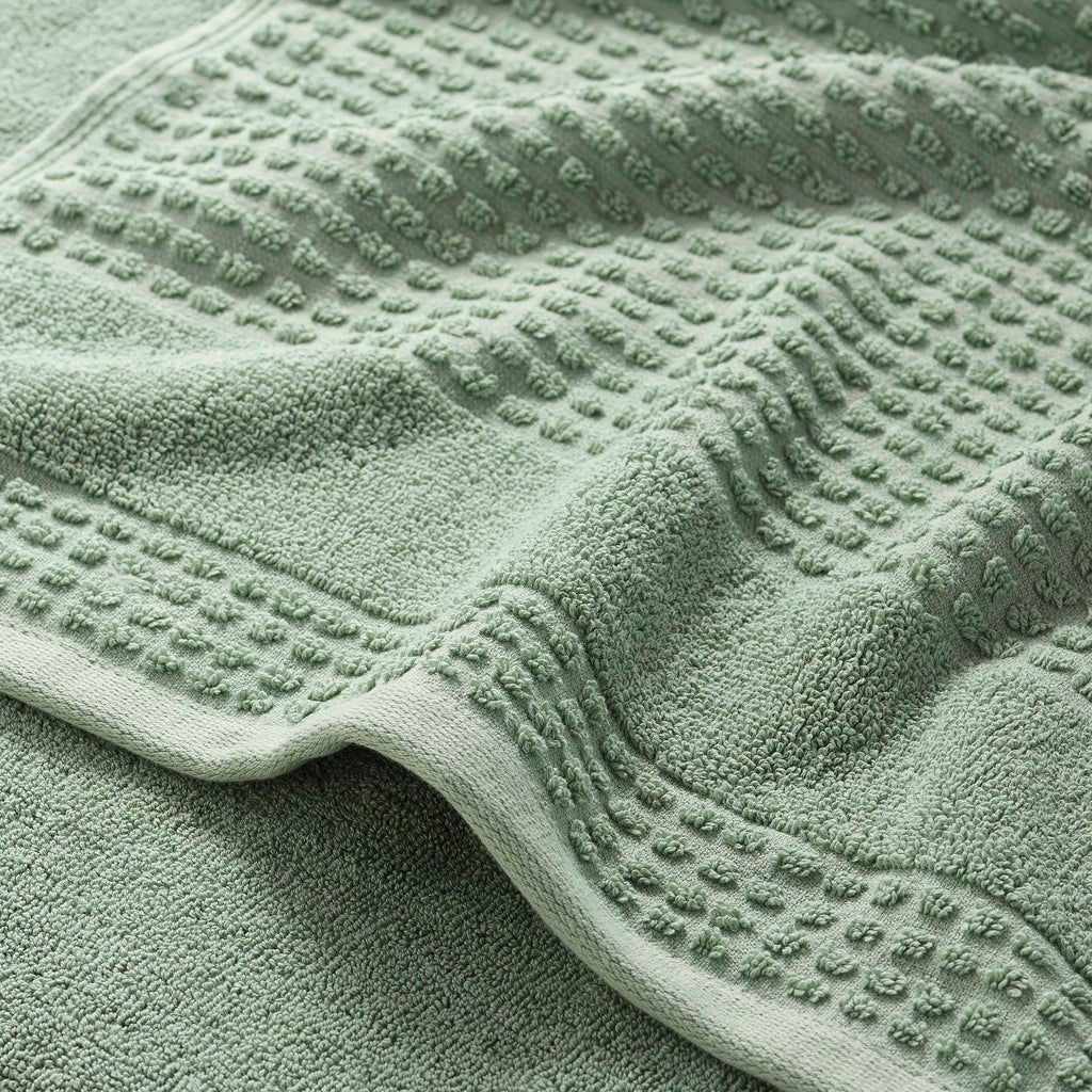 Martex-Expressions-BathTowels-Sculpted-Green-BathTowel-Detail-3000px.jpg