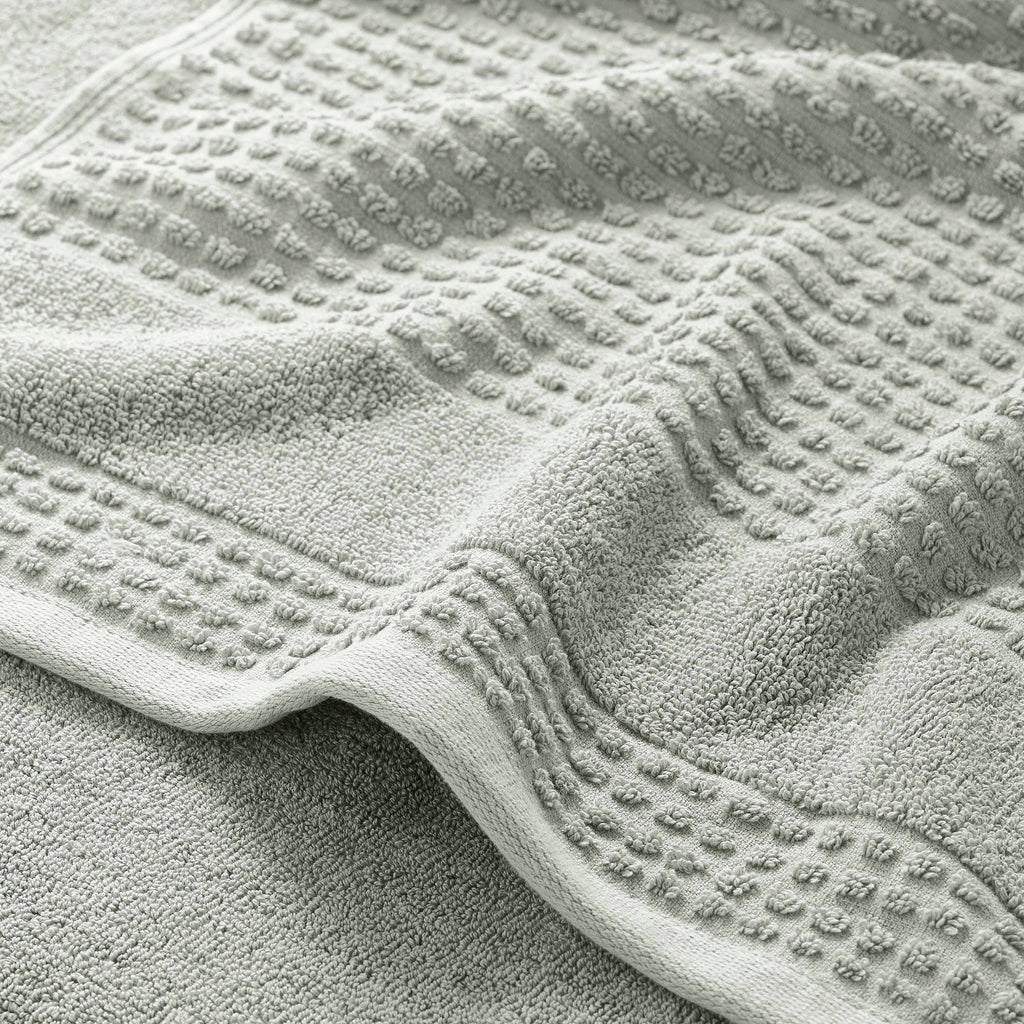 Martex-Expressions-BathTowels-Sculpted-Grey-BathTowel-Detail-3000px.jpg