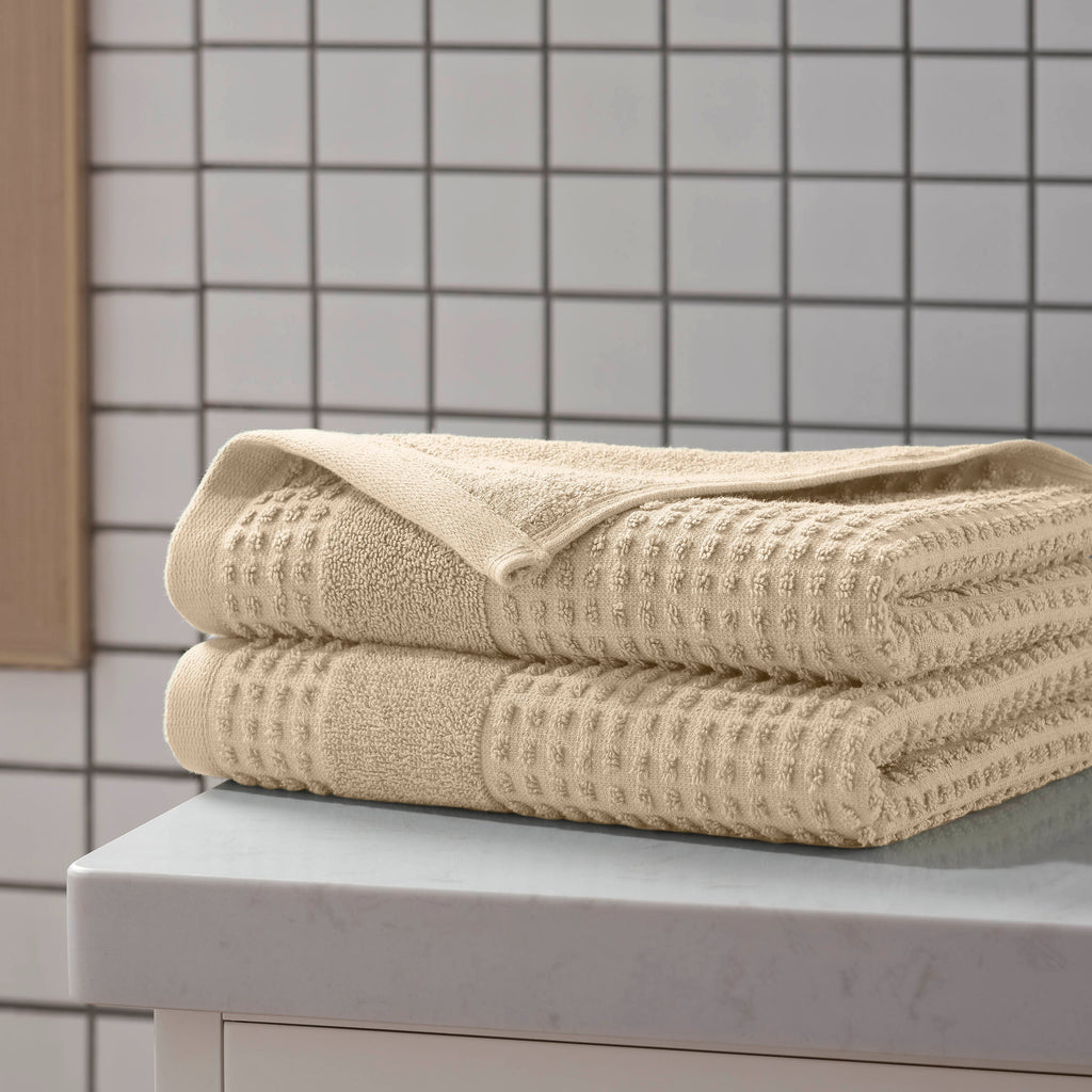 Martex-Expressions-BathTowels-Sculpted-Sand-2PKHandTowels-Countertop-3000px.jpg