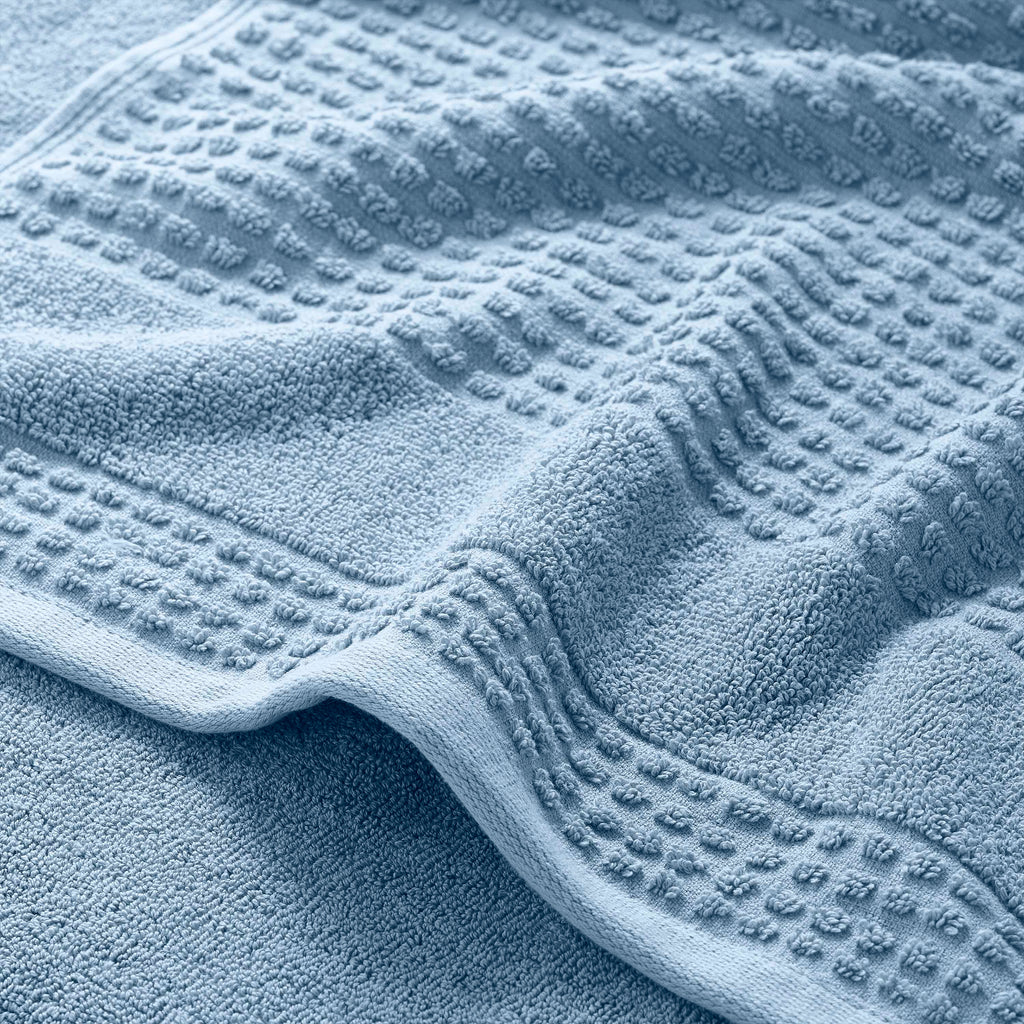 Martex-Expressions-BathTowels-Sculpted-SkyBlue-BathTowel-Detail-3000px.jpg