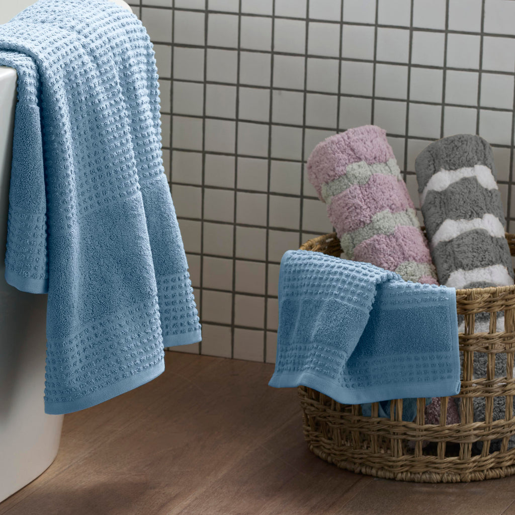 Martex-Expressions-BathTowels-Sculpted-SkyBlue-BathTub-Basket-3000px.jpg