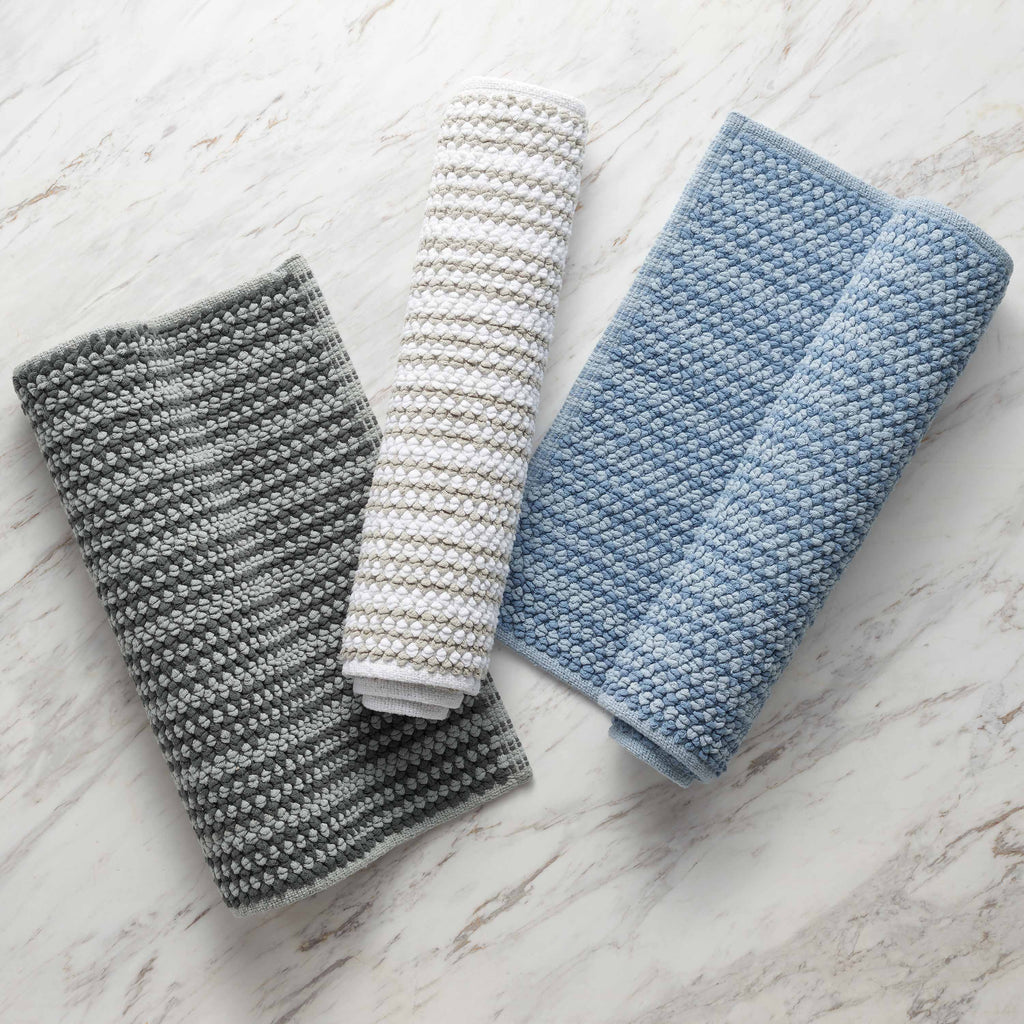 Martex-Restore-BathRug-Set-ContrastStripe-Lifestyle-3000px.jpg