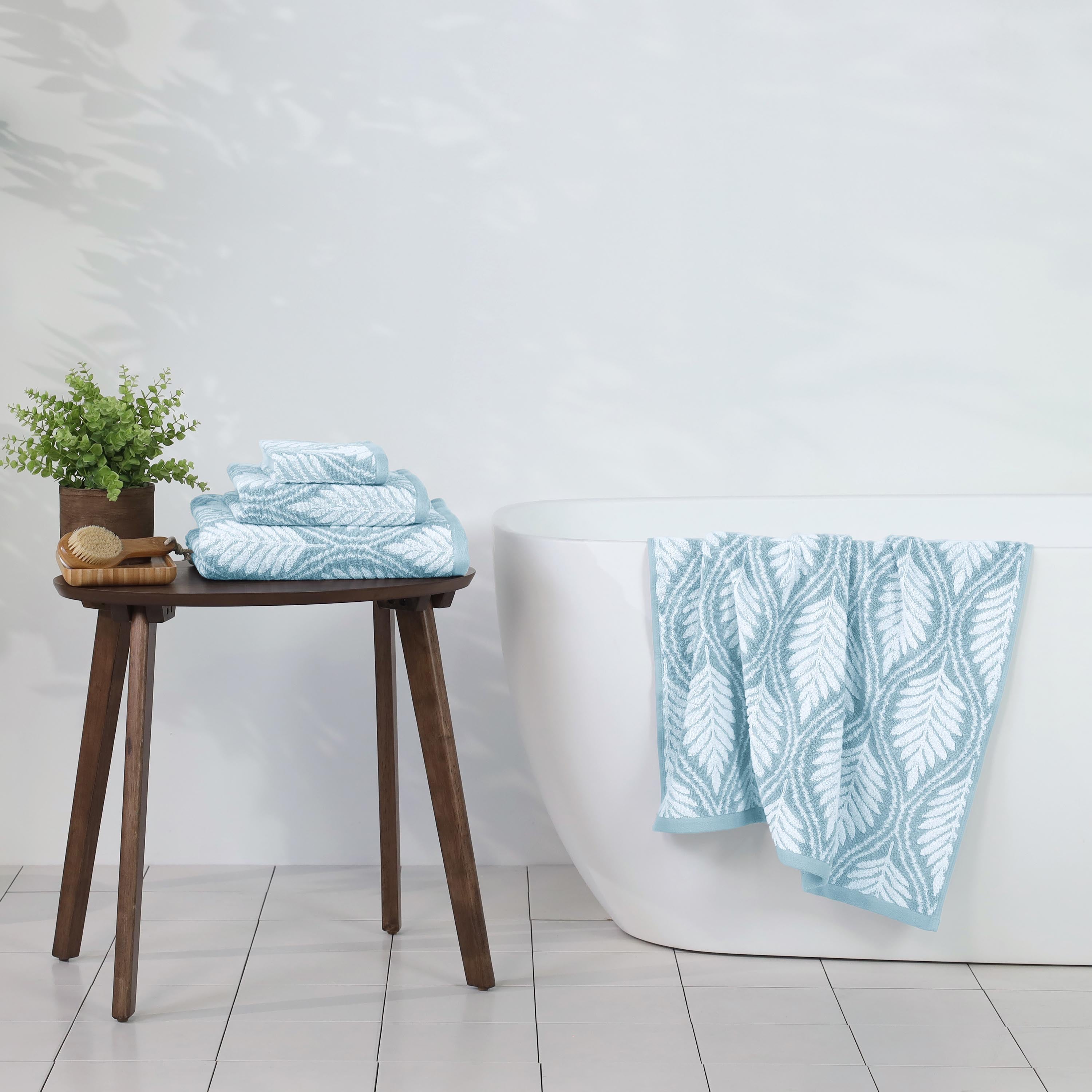 MartexRestore-Bath-FernOgee-Mineral-Towel-3pcSet-Tub-3000px.jpg