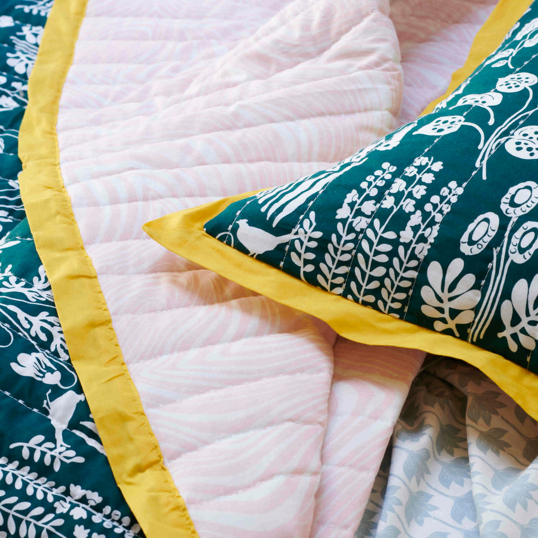 Waverly wild best sale card quilt set