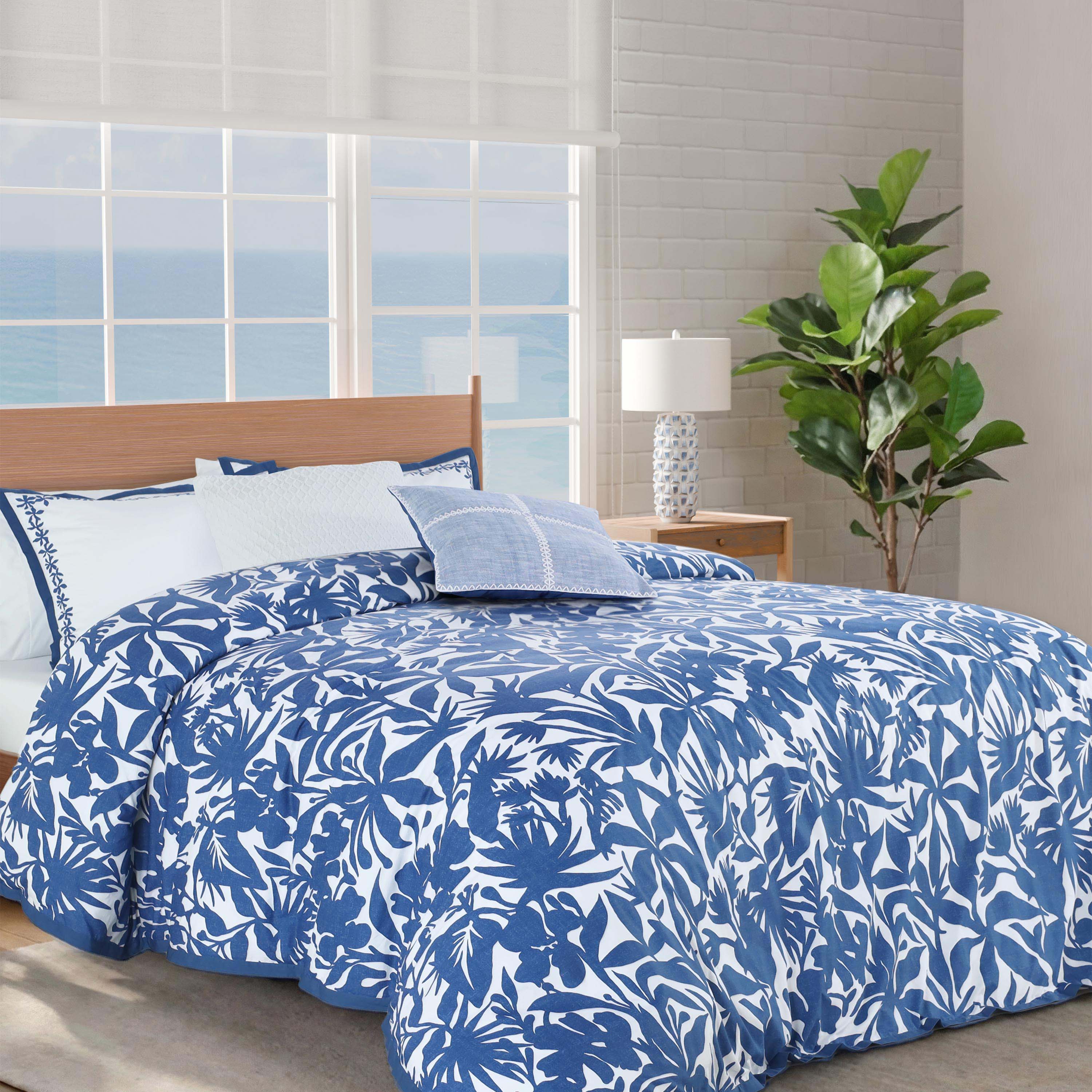 ST-BlossomIsle-ComforterSet-MAIN-Alt-2-Decs-1to1.jpg