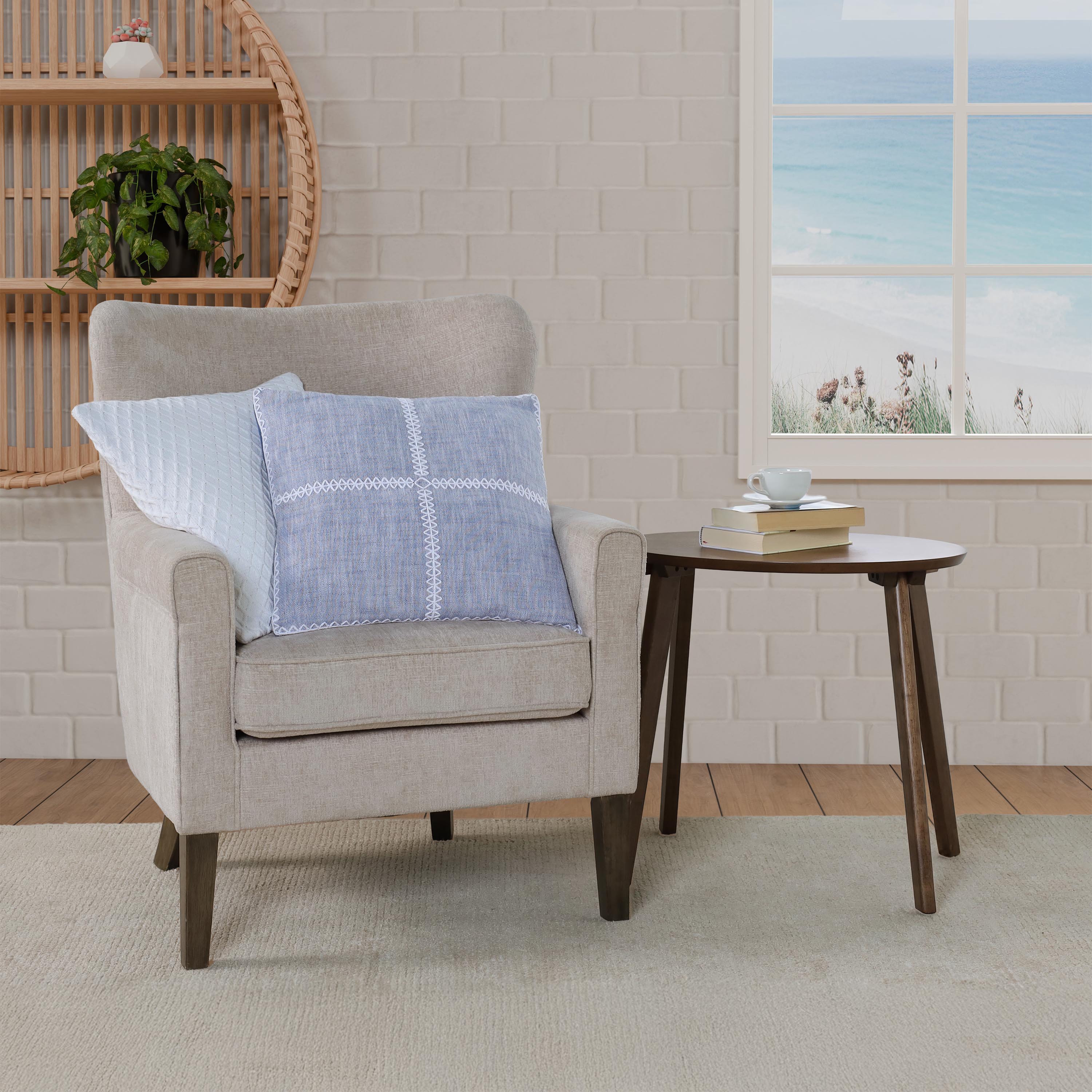 ST-DecPillow-Chair-Group-Saltwater-Isla-1to1.jpg