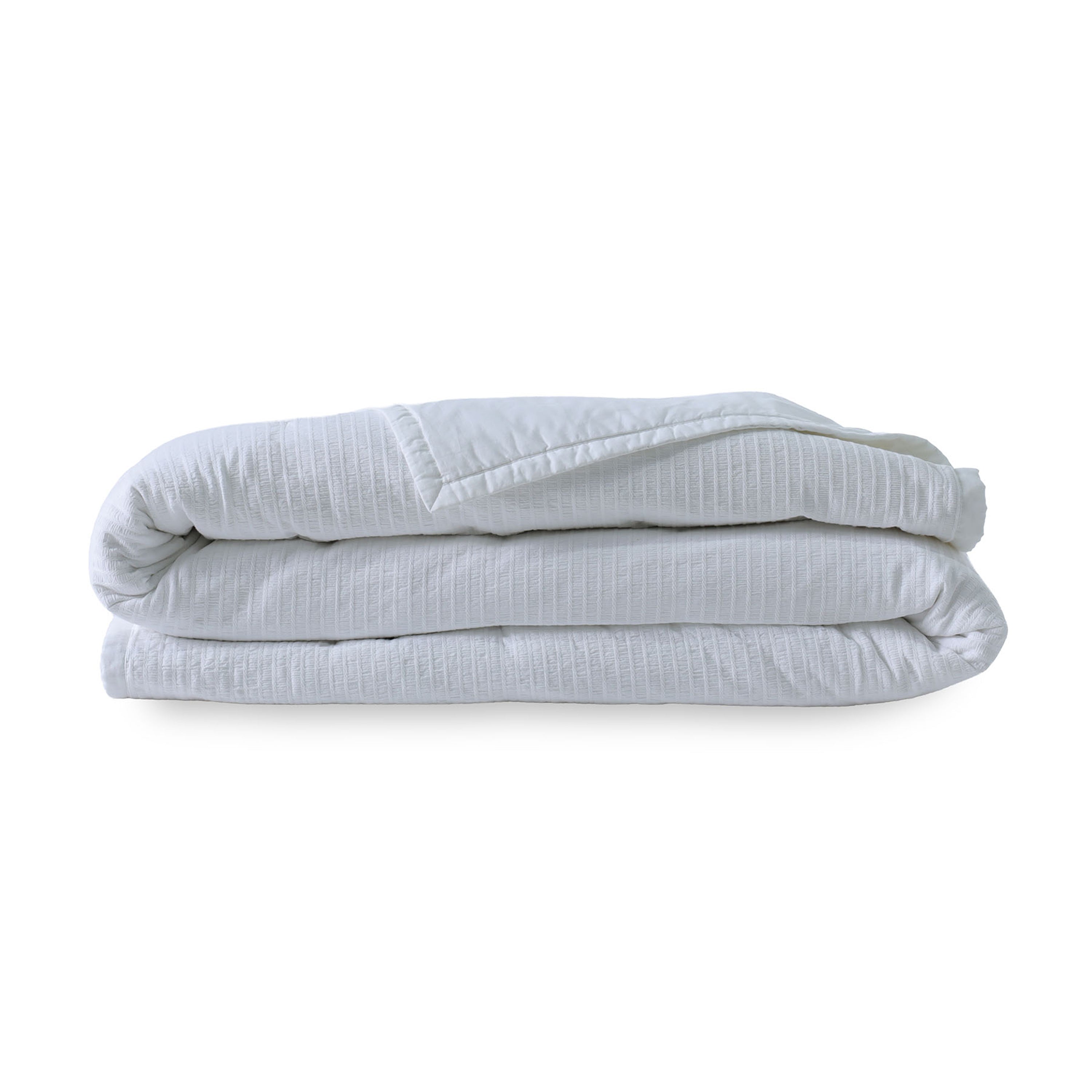 ST-OceanIsle-QuiltSet-White-SILO-Quilt-3000px.jpg