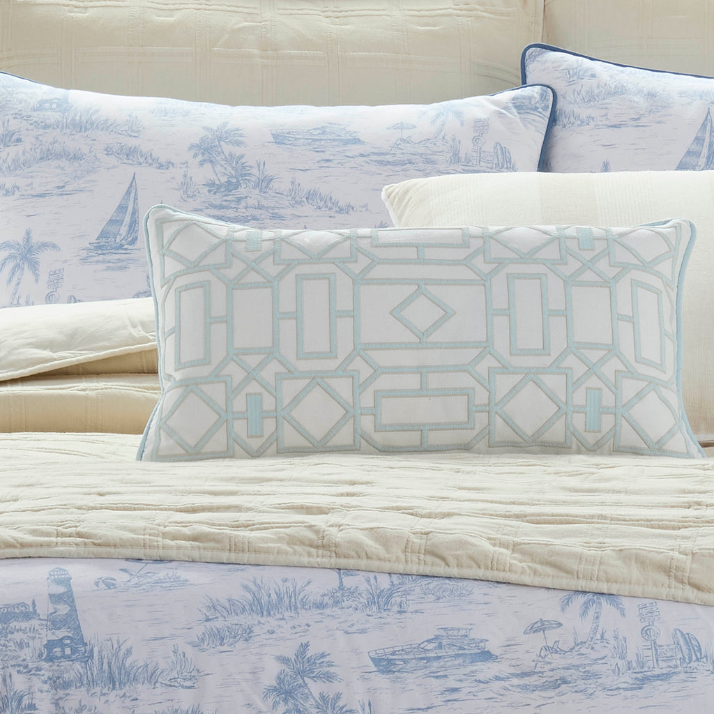 SouthernTide-TrellisChambray-DecPillow-Bed-CloseUp-3000px.jpg