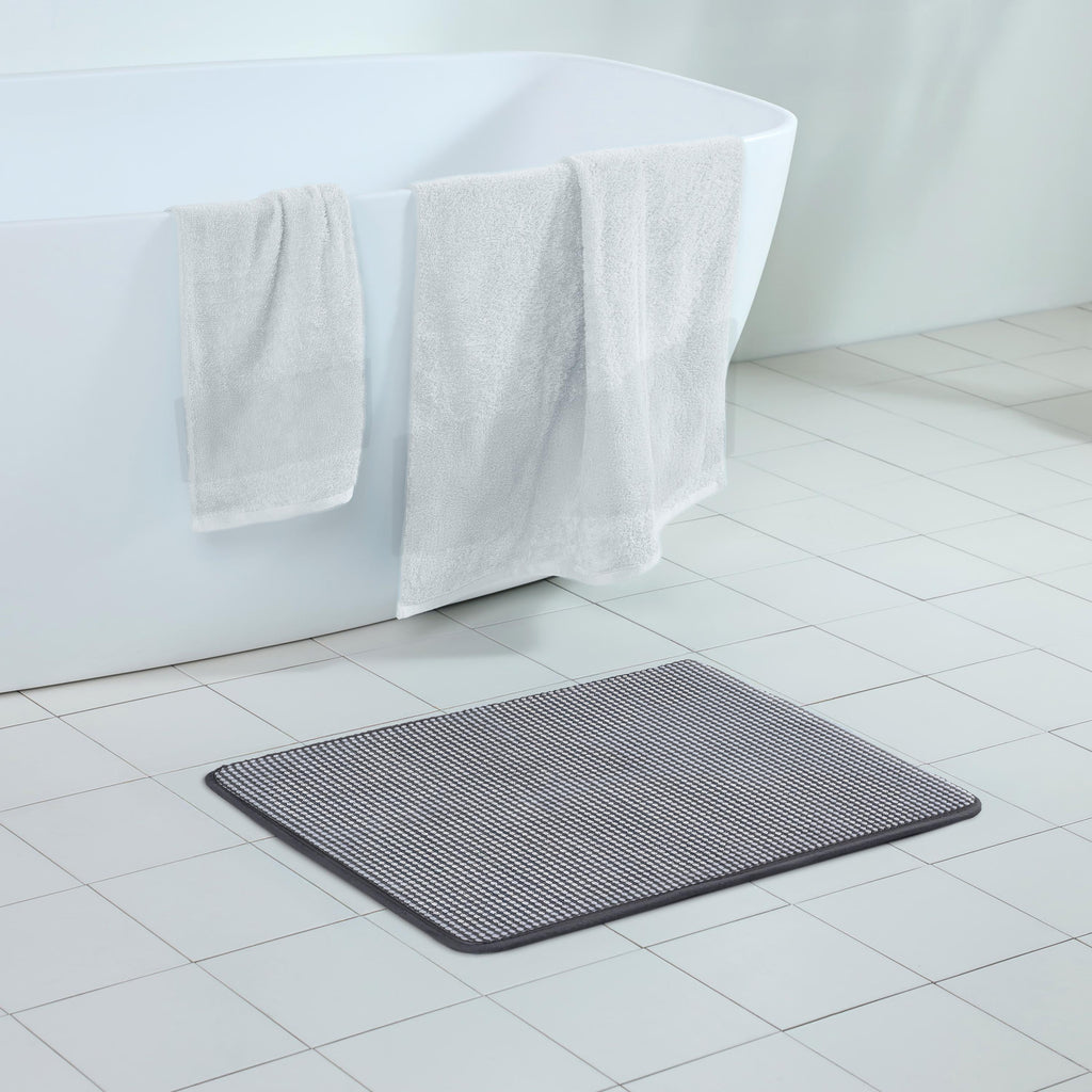 Vellux-Bliss-MemoryFoam-BathRug-MidnightBlack-20x30in-Angle-3000px.jpg