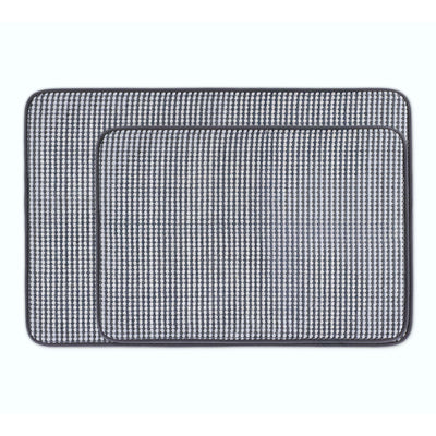 Vellux-Bliss-MemoryFoam-BathRug-MidnightBlack-Stack-SILO-3000px.jpg