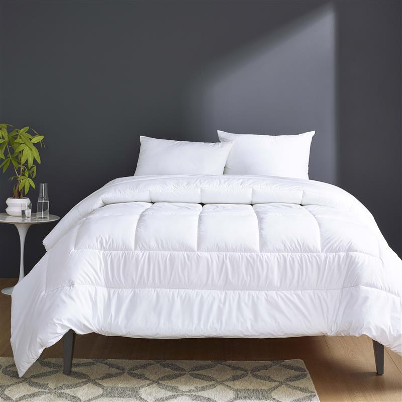 Clean Design Home Allergen-Barrier 300 Thread Count Super Soft Down Alternative Comforter