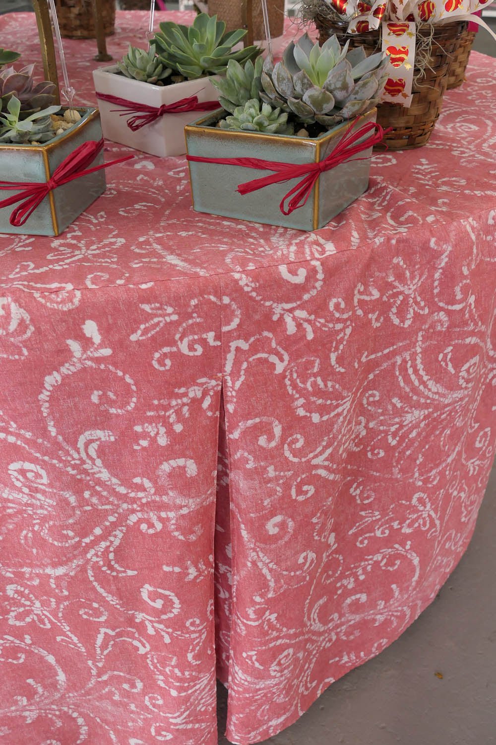 Tablevogue 60 Inch Round Table Cover